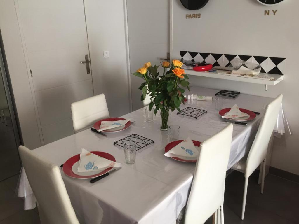 Superbe 3P 2Chambres, 2Terrasses Cannes Centre-Ville, 4 Min A Pied De La Croisette Sas-Meredith Loc 外观 照片